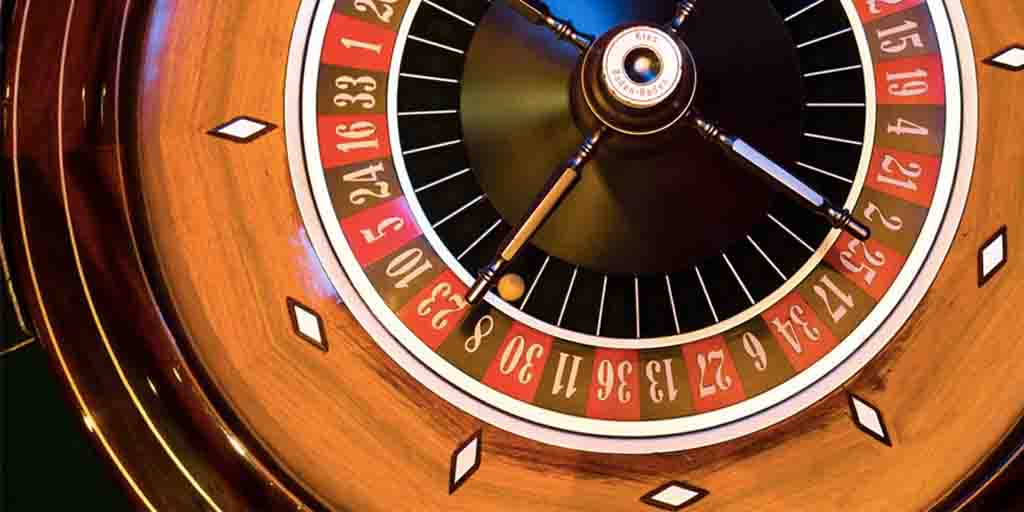 如何玩線上賭場輪盤遊戲？規則及策略 